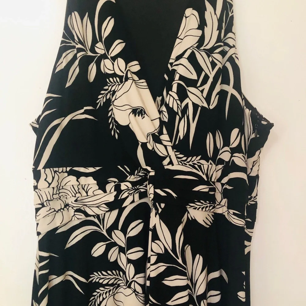 Evan Picone Black Dress with Cream Floral Print - Picture 2 of 4